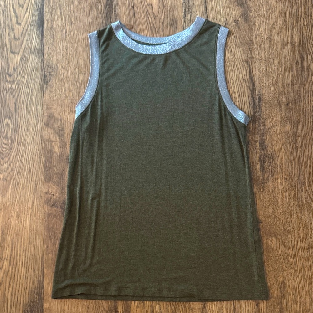 EUC Banana republic metallic and green tank